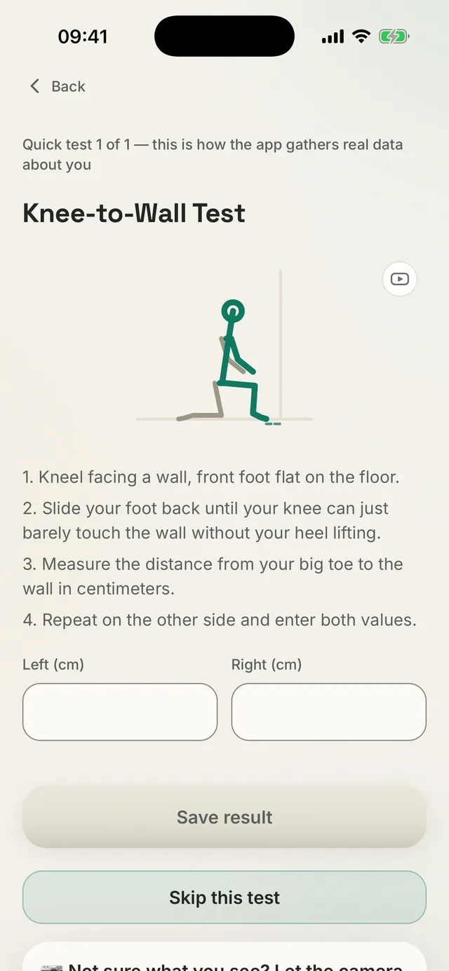 Kallen app screen: the knee-to-wall test with steps and fields for the left and right result in centimeters
